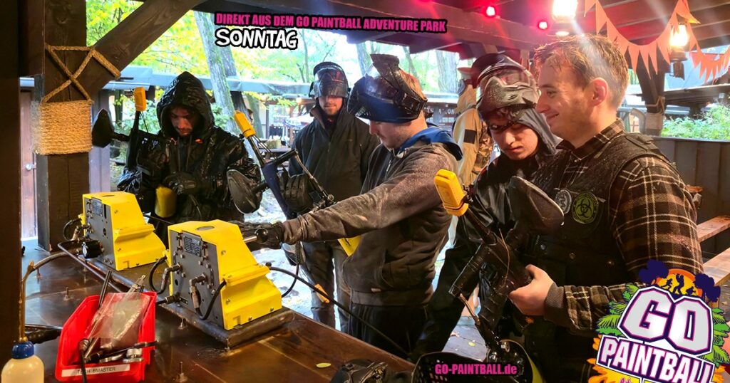 Paintball Brandenburg Herbst: Regen, Ponchos und gute Laune im GO Paintball Park. Am 31.10. wartet die Zombie Apocalypse. Jetzt buchen!