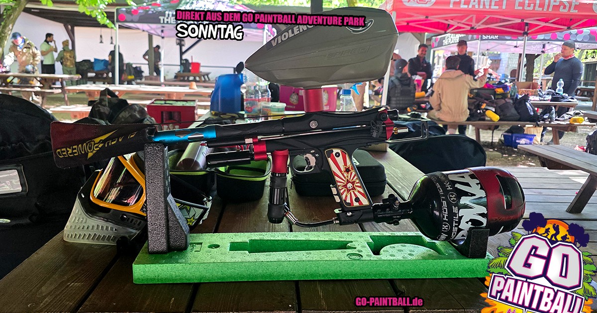 Fight Night Brandenburg bei GO Paintball mit leuchtenden Bällen in der Nacht